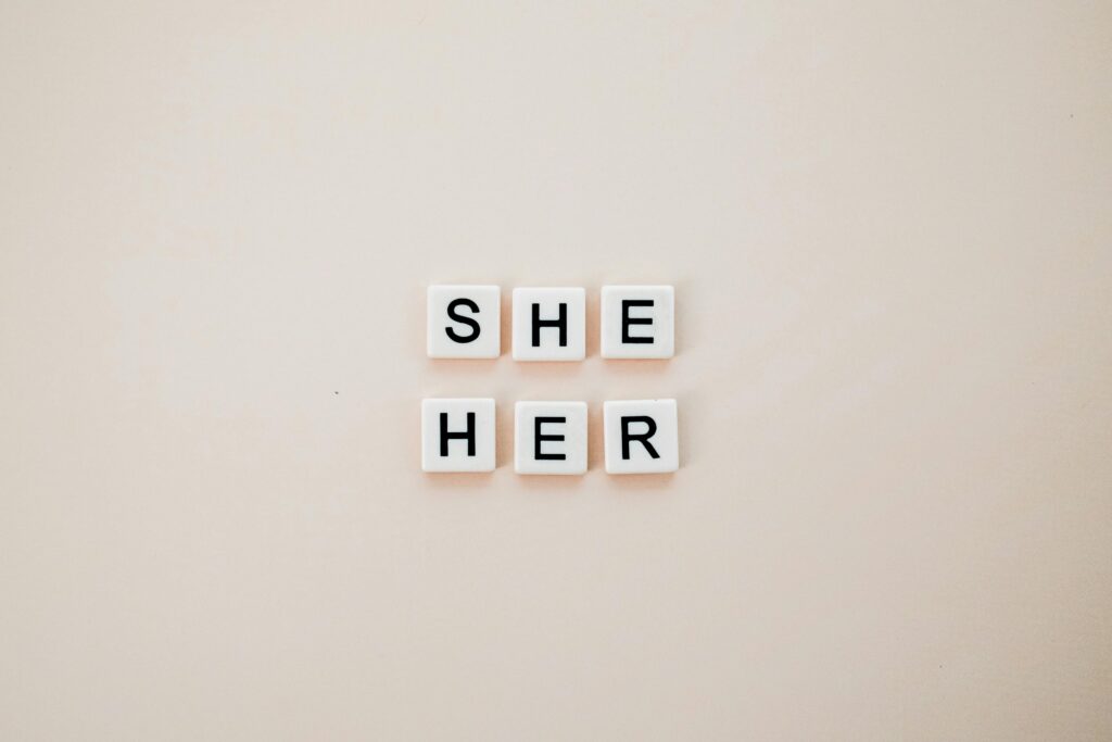 Contoh pronoun dalam kalimat bahasa Inggris